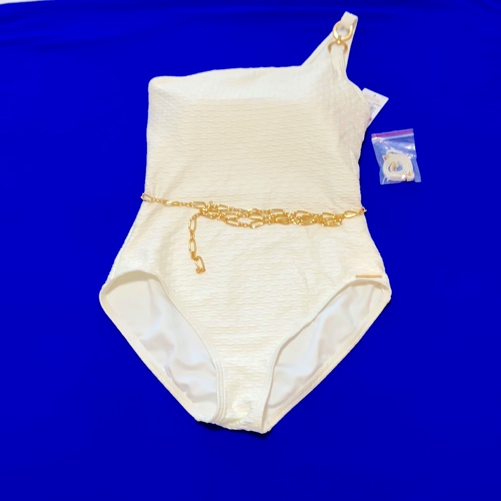 One piece poolside swim suit
